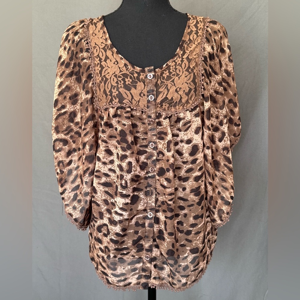 Women's flowly leopard sheer top with lace back and flutter sleeves y2k